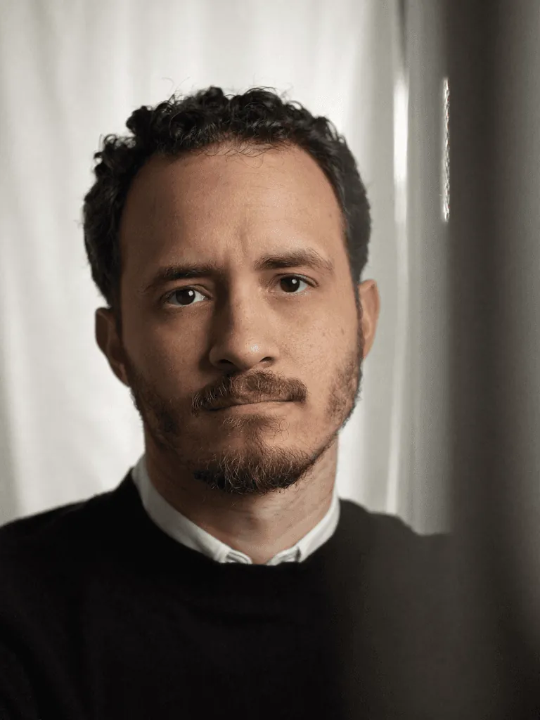 Antonio Souza, director of the series